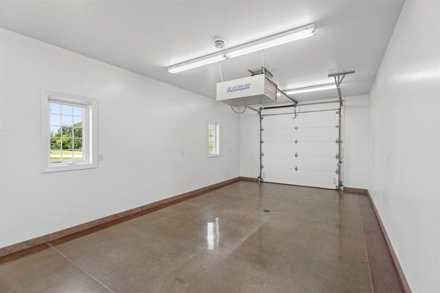 N1030 SPRING VALLEY DRIVE, Hortonville, WI 54944