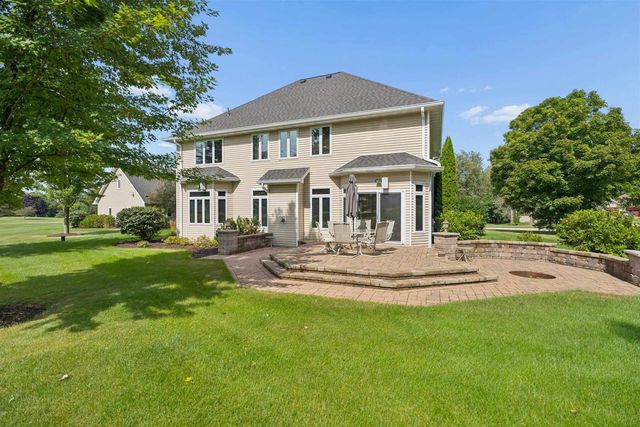 N1030 SPRING VALLEY DRIVE, Hortonville, WI 54944