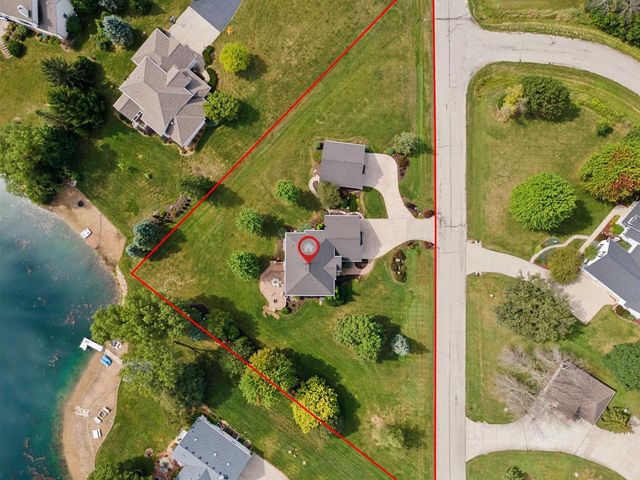 N1030 SPRING VALLEY DRIVE, Hortonville, WI 54944