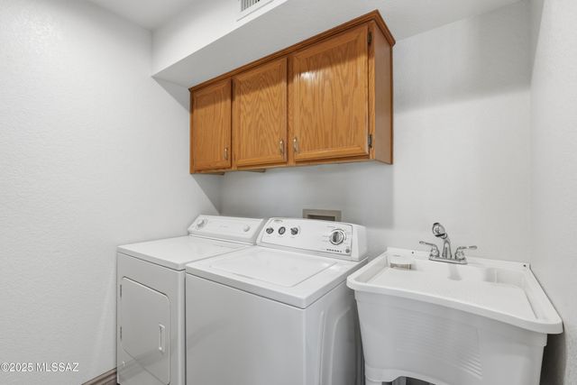 14014 N Green Tree Drive, Oro Valley, AZ 85755