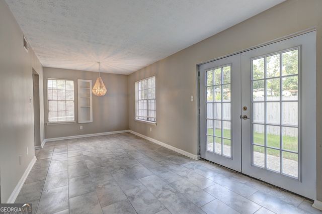 738 Dunaire Way, Jonesboro, GA 30238