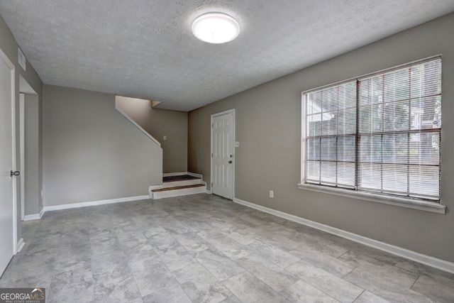 738 Dunaire Way, Jonesboro, GA 30238