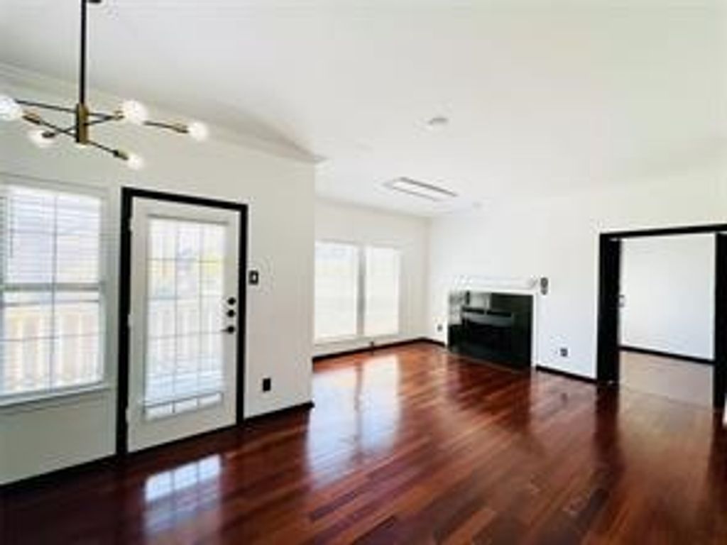 1700 Amelia Court 126, Plano, TX 75075