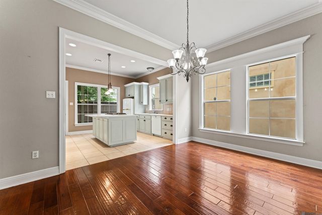 12523 Windermere Oaks Ct, Baton Rouge, LA 70810