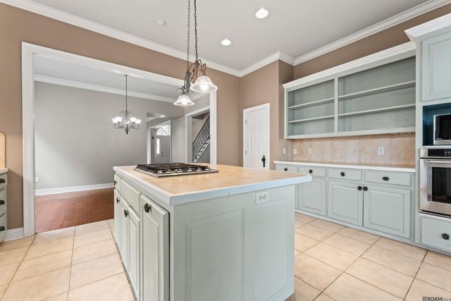 12523 Windermere Oaks Ct, Baton Rouge, LA 70810