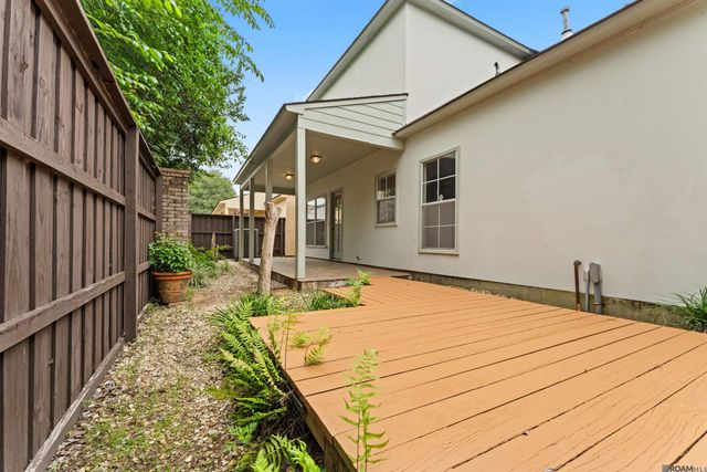 12523 Windermere Oaks Ct, Baton Rouge, LA 70810