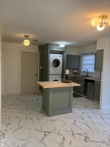 1904 Brookhaven, Jonesboro, AR 72401