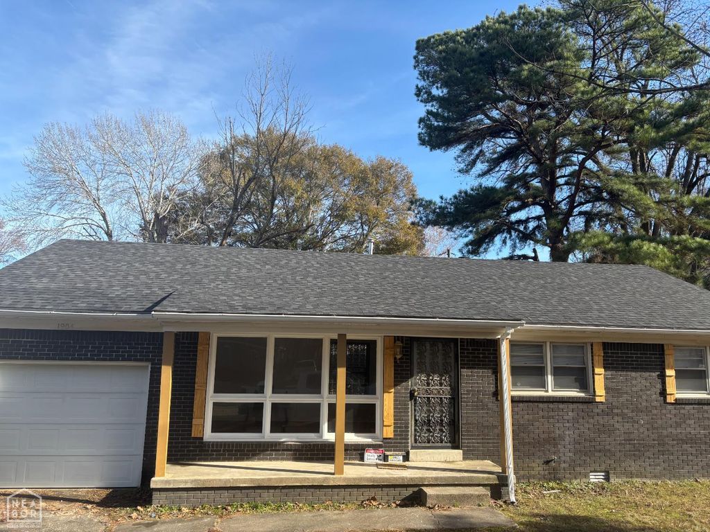 1904 Brookhaven, Jonesboro, AR 72401