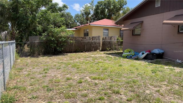 517 HARRIS STREET, Sebring, FL 33870