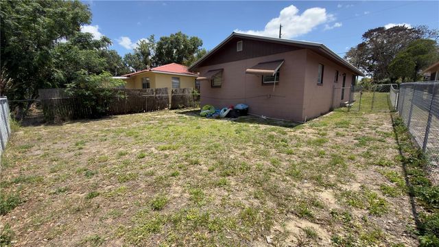 517 HARRIS STREET, Sebring, FL 33870