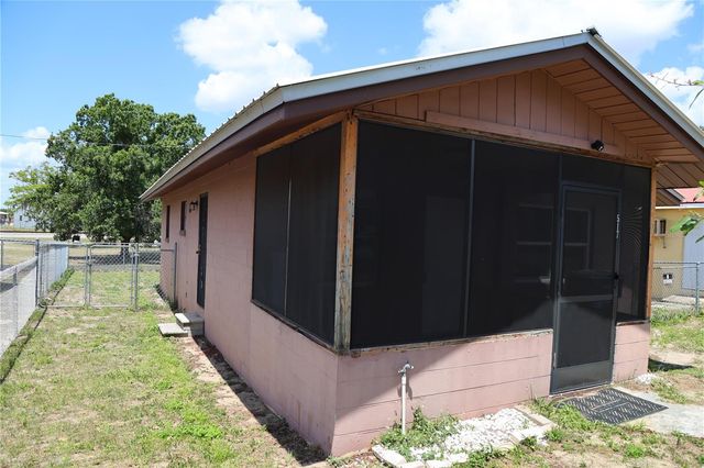517 HARRIS STREET, Sebring, FL 33870