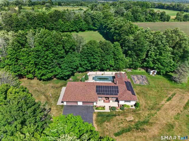 269 Black Hill Road, Plainfield, CT 06374