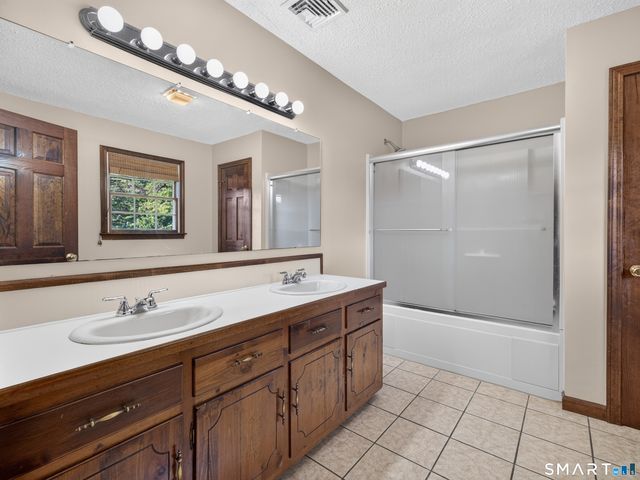 269 Black Hill Road, Plainfield, CT 06374