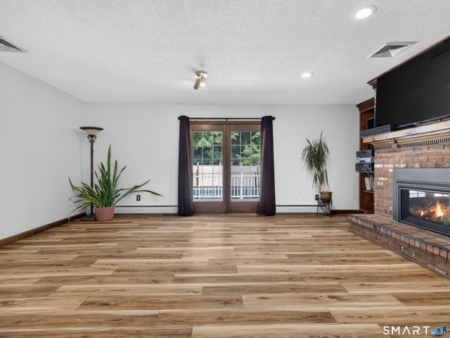 269 Black Hill Road, Plainfield, CT 06374