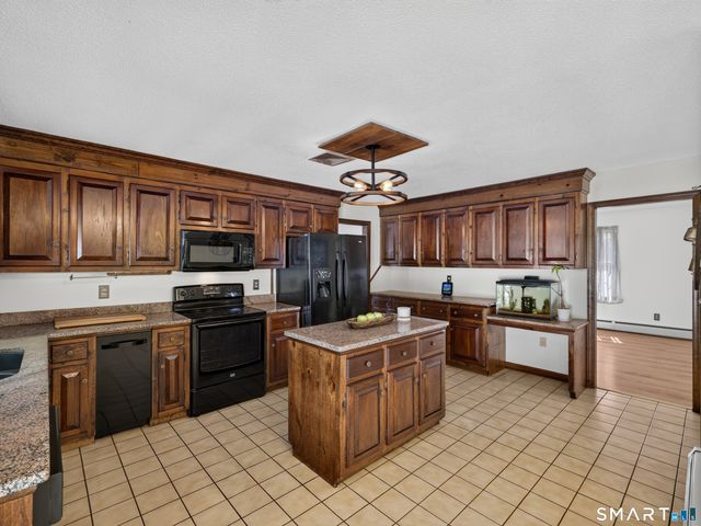 269 Black Hill Road, Plainfield, CT 06374