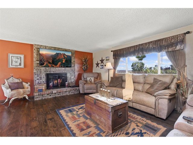 3704 W County Road 4, Berthoud, CO 80513