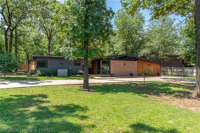 5620 Country Club Avenue, Fort Smith, AR 72903
