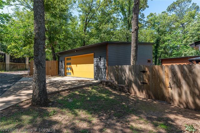 5620 Country Club Avenue, Fort Smith, AR 72903