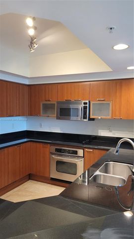 14951 Royal Oaks Lane 1105, North Miami, FL 33181