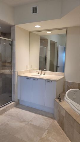 14951 Royal Oaks Lane 1105, North Miami, FL 33181