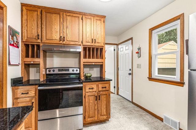 1993 9th Street, White Bear Lake, MN 55110