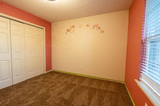 588 Clever Heights Court, Clever, MO 65631