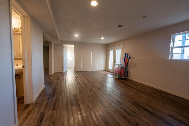 588 Clever Heights Court, Clever, MO 65631