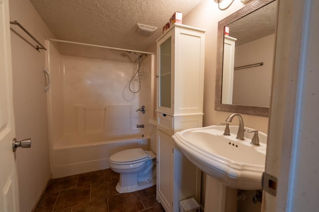 588 Clever Heights Court, Clever, MO 65631