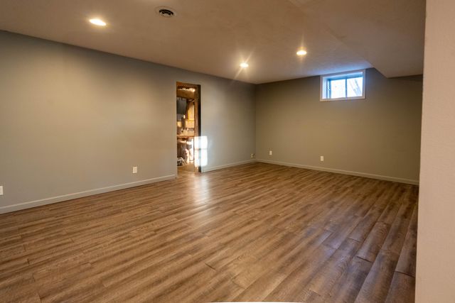 588 Clever Heights Court, Clever, MO 65631