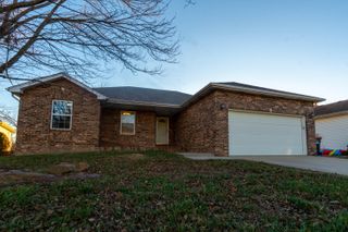 588 Clever Heights Court, Clever, MO 65631