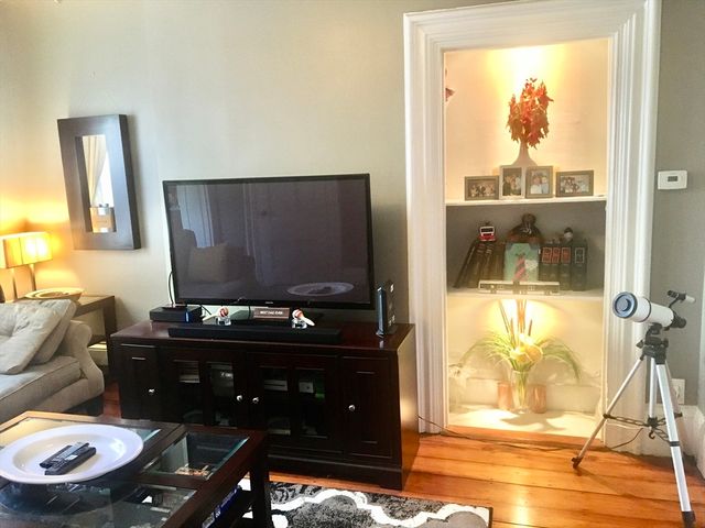 29 Essex 1, Boston, MA 02129