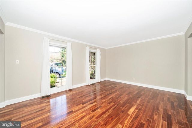 15623 SYCAMORE LN, Rockville, MD 20853