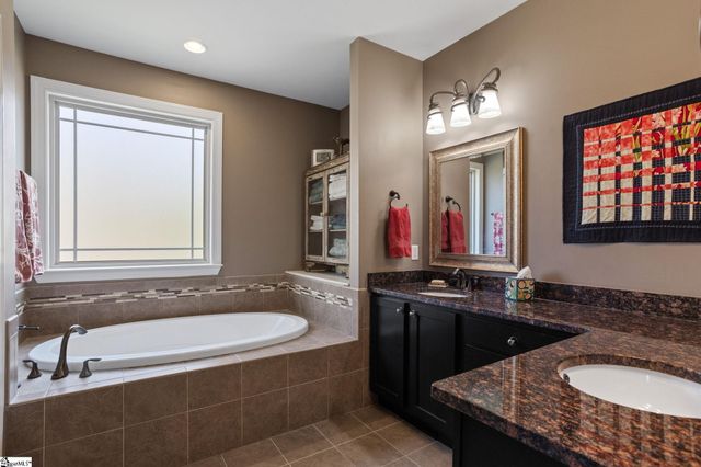 209 Scenic River Way, Taylors, SC 29687