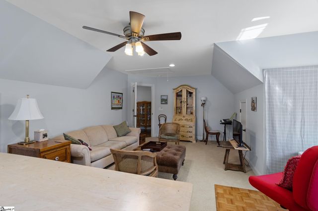 209 Scenic River Way, Taylors, SC 29687