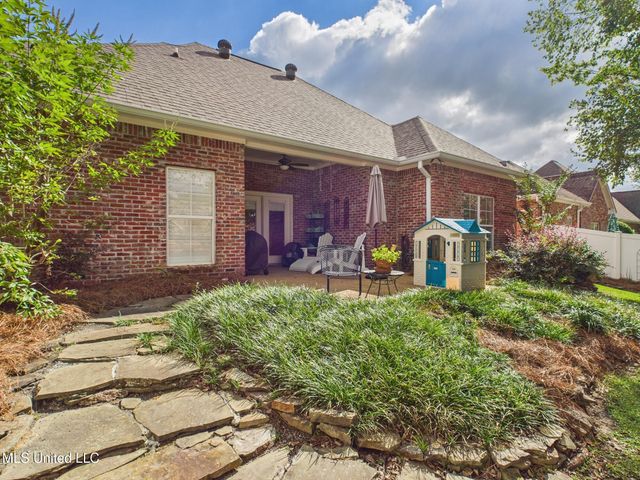 207 Geneva Boulevard, Madison, MS 39110
