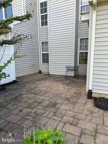 203 OAKTREE CT, Warwick, PA 18974