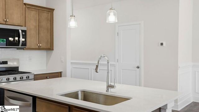 610 Jules Lane, Moore, SC 29369