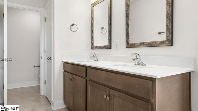 610 Jules Lane, Moore, SC 29369