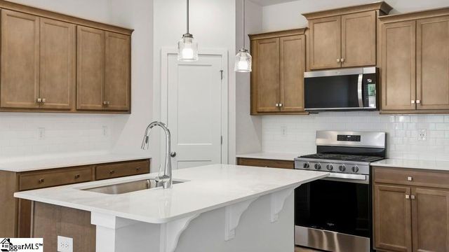 610 Jules Lane, Moore, SC 29369