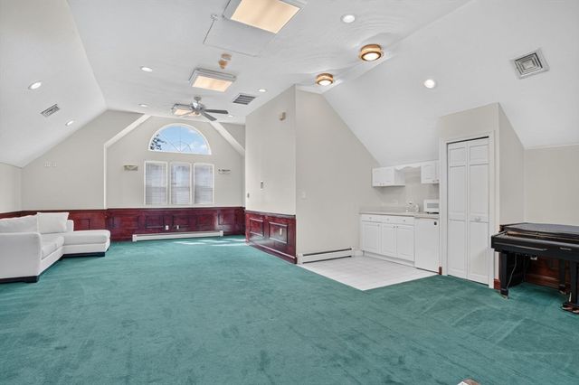 115 Pond St, Avon, MA 02322