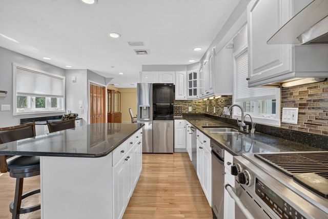 115 Pond St, Avon, MA 02322