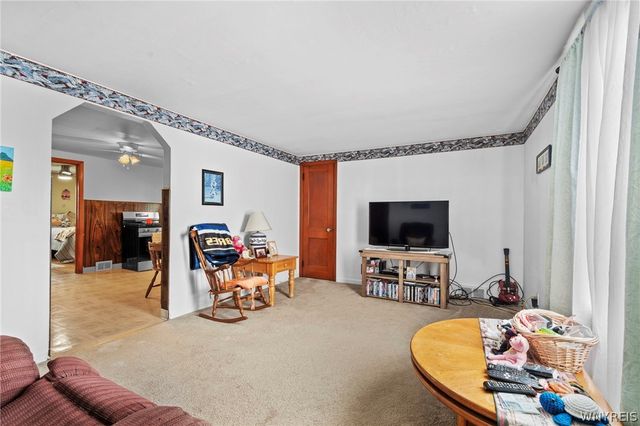 372 Aurora Street, Lancaster, NY 14086