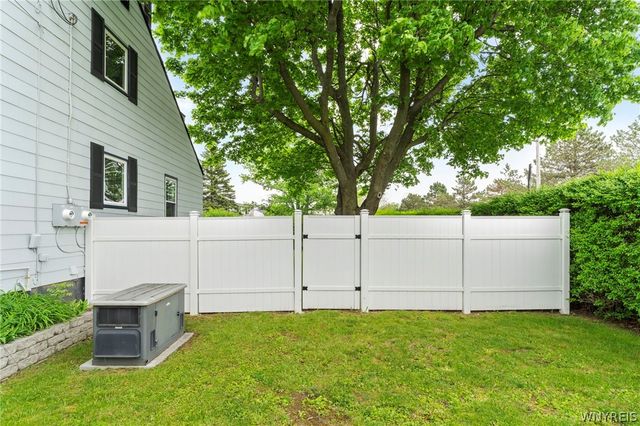 372 Aurora Street, Lancaster, NY 14086