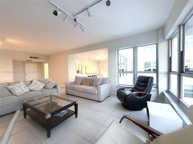 9102 W Bay Harbor Dr 6-B, Bay Harbor Islands, FL 33154