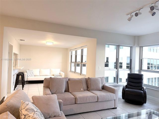 9102 W Bay Harbor Dr 6-B, Bay Harbor Islands, FL 33154