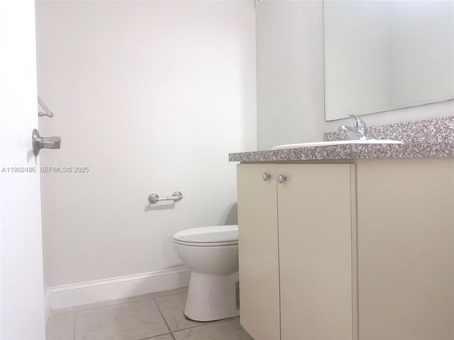 9102 W Bay Harbor Dr 6-B, Bay Harbor Islands, FL 33154