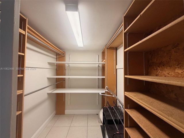 9102 W Bay Harbor Dr 6-B, Bay Harbor Islands, FL 33154