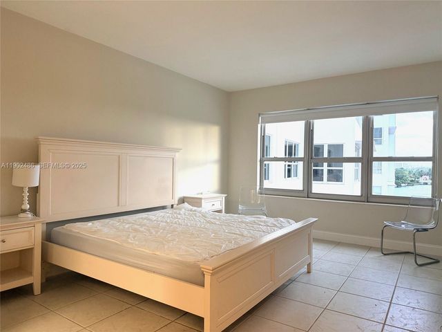 9102 W Bay Harbor Dr 6-B, Bay Harbor Islands, FL 33154