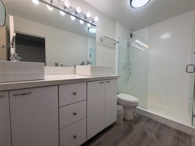 9102 W Bay Harbor Dr 6-B, Bay Harbor Islands, FL 33154