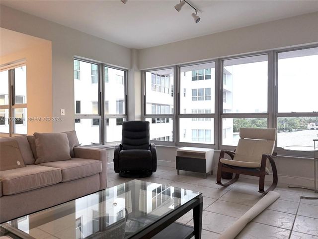 9102 W Bay Harbor Dr 6-B, Bay Harbor Islands, FL 33154